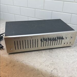 Vintage Realistic 10 Band Stereo Frequency Equalizer Model 31-2000A